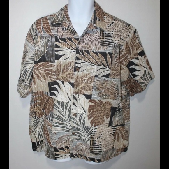 Bishop St Apparel Tropical Leaf Button Down - Picture 1 of 5